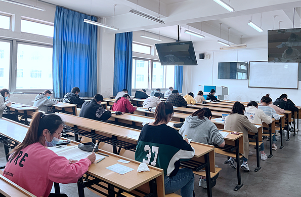 确实能够让一些学生放下每分必争的执念缓解学生的焦虑感等做法 确实能够让一些学生放下每分必争的执念缓解学生的焦虑感等做法